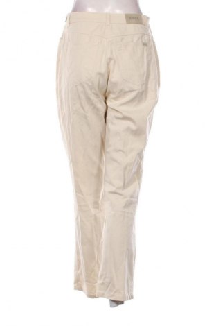 Дамски панталон Brax, Размер M, Цвят Екрю, Цена 62,56 лв.