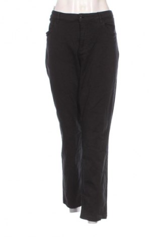 Дамски панталон Brax, Размер XL, Цвят Черен, Цена 26,99 лв.