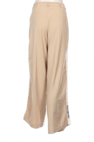 Damskie spodnie C&A, Rozmiar L, Kolor Beżowy, Cena 67,41 zł