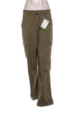 Γυναικείο παντελόνι Columbia, Μέγεθος M, Χρώμα Πράσινο, Τιμή 75,99 €
