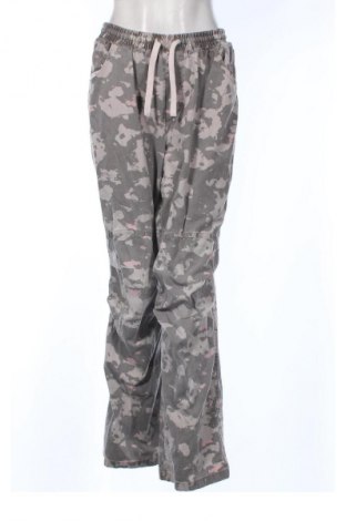 Damenhose Cropp, Größe M, Farbe Mehrfarbig, Preis 20,99 €