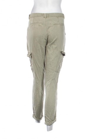 Γυναικείο παντελόνι F&F, Μέγεθος M, Χρώμα Πράσινο, Τιμή 15,00 €
