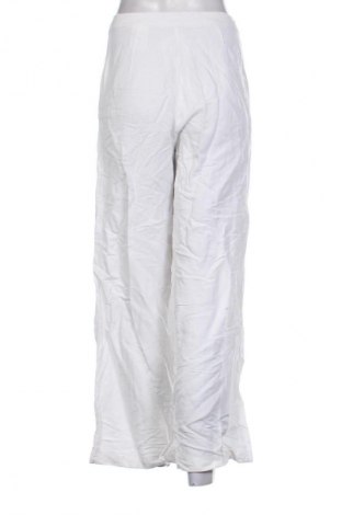 Pantaloni de femei H&M, Mărime S, Culoare Alb, Preț 76,00 Lei