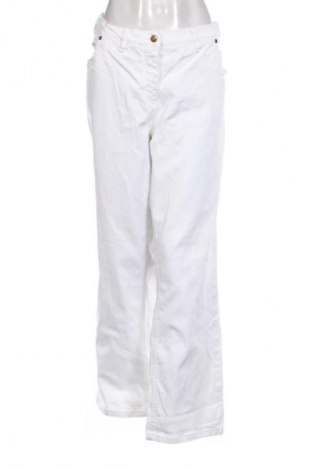 Γυναικείο παντελόνι John Baner, Μέγεθος 3XL, Χρώμα Λευκό, Τιμή 11,99 €