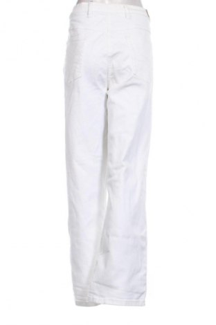 Γυναικείο παντελόνι John Baner, Μέγεθος 3XL, Χρώμα Λευκό, Τιμή 11,99 €