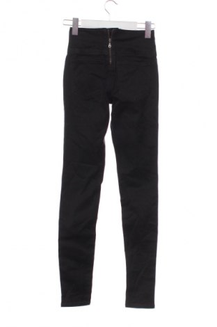 Γυναικείο παντελόνι Pieces, Μέγεθος XXS, Χρώμα Μαύρο, Τιμή 6,99 €