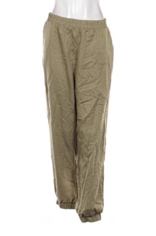 Damenhose Pieces, Größe M, Farbe Grün, Preis € 5,99