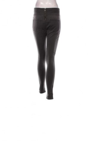 Damenhose Pieces, Größe M, Farbe Grau, Preis € 11,99