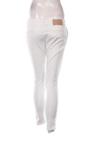 Γυναικείο παντελόνι Roma, Μέγεθος M, Χρώμα Λευκό, Τιμή 14,77 €