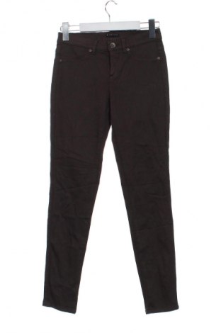 Дамски панталон Sisley, Размер S, Цвят Кафяв, Цена 19,99 лв.