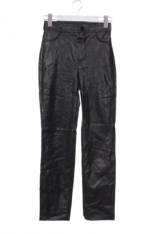 Pantaloni de femei Stradivarius, Mărime XXS, Culoare Negru, Preț 43,99 Lei