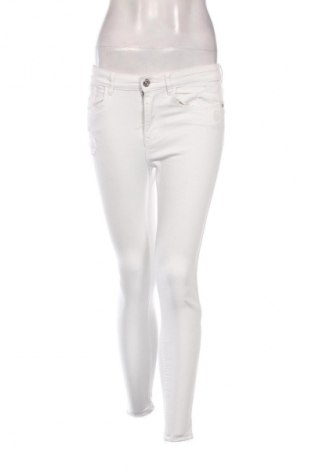 Női nadrág Stradivarius, Méret M, Szín Fehér, Ár 5 800 Ft