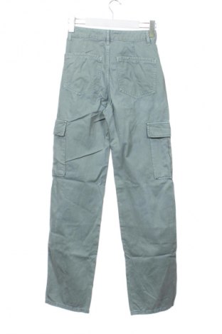 Дамски панталон Stradivarius, Размер XS, Цвят Син, Цена 29,00 лв.