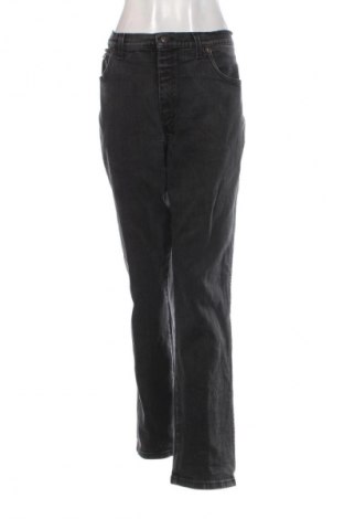Damenhose Wrangler, Größe XXL, Farbe Grau, Preis 18,99 €