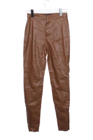 Γυναικείο παντελόνι Zara, Μέγεθος XS, Χρώμα Καφέ, Τιμή 11,99 €