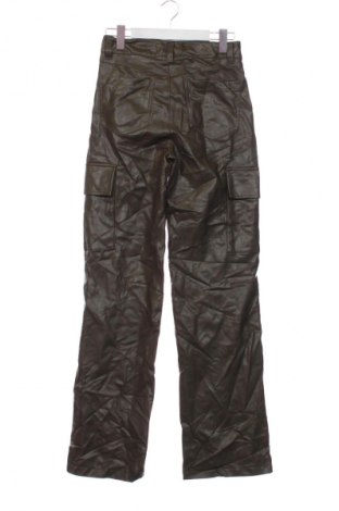 Pantaloni de femei Zara, Mărime XS, Culoare Verde, Preț 57,99 Lei