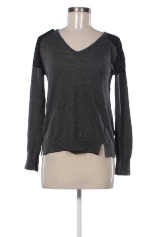 Dámský svetr Gerard Darel, Velikost S, Barva Šedá, Cena  1 304,00 Kč