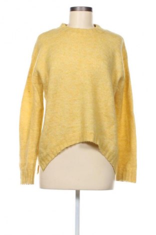 Damski sweter Soaked In Luxury, Rozmiar S, Kolor Żółty, Cena 142,39 zł