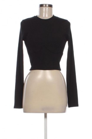 Top sport de damă. Bershka, Mărime L, Culoare Negru, Preț 31,99 Lei