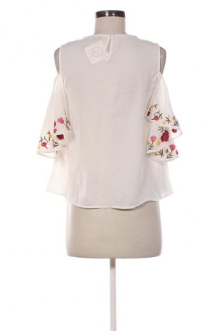 Damentop Stradivarius, Größe M, Farbe Weiß, Preis € 14,83