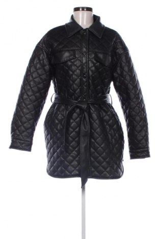 Γυναικείο δερμάτινο μπουφάν Cropp, Μέγεθος L, Χρώμα Μαύρο, Τιμή 31,71 €