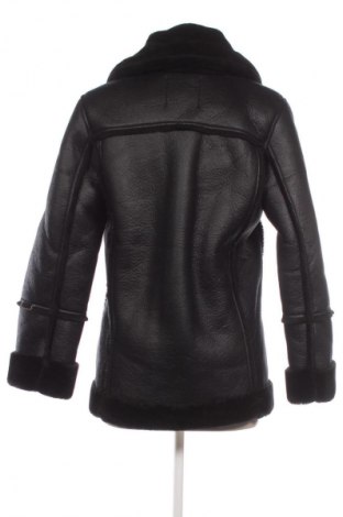 Дамско палто Stradivarius, Размер S, Цвят Черен, Цена 58,65 лв.