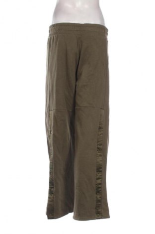 Damskie spodnie sportowe PUMA, Rozmiar M, Kolor Zielony, Cena 213,79 zł