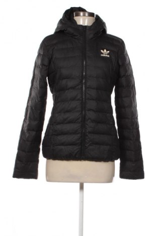 Дамско яке Adidas, Размер M, Цвят Черен, Цена 114,99 лв.