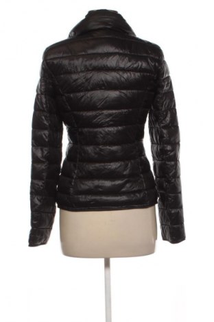 Дамско яке ONLY, Размер XS, Цвят Черен, Цена 24,99 лв.