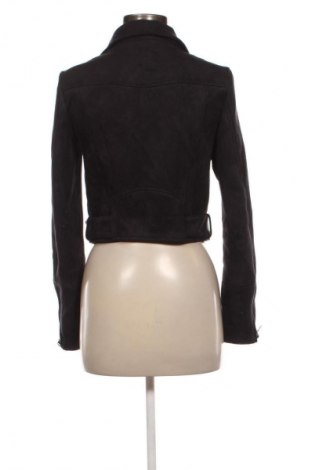 Γυναικείο μπουφάν Pull&Bear, Μέγεθος M, Χρώμα Λευκό, Τιμή 14,99 €