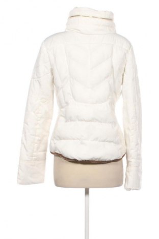 Дамско яке Unbranded, Размер M, Цвят Бял, Цена 48,99 лв.