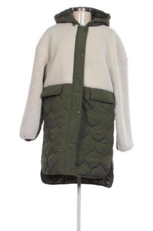 Dámská bunda  VILA, Velikost S, Barva Vícebarevné, Cena  1 429,00 Kč