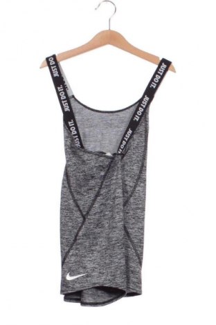 Детска блуза Nike, Размер 15-18y/ 170-176 см, Цвят Многоцветен, Цена 33,52 €