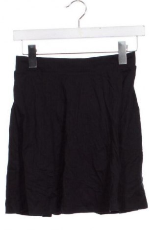 Kinderrock C&A, Größe 11-12y/ 152-158 cm, Farbe Schwarz, Preis € 5,99