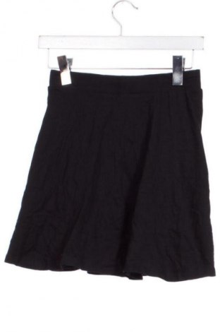 Kinderrock C&A, Größe 11-12y/ 152-158 cm, Farbe Schwarz, Preis € 5,99