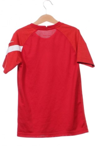 Детска тениска Nike, Размер 9-10y/ 140-146 см, Цвят Червен, Цена 25,00 лв.