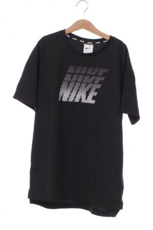 Dětské tričko  Nike, Velikost 13-14y/ 164-168 cm, Barva Černá, Cena  379,00 Kč