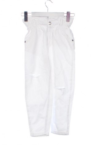 Kinderjeans Reserved, Größe 6-7y/ 122-128 cm, Farbe Weiß, Preis € 16,00