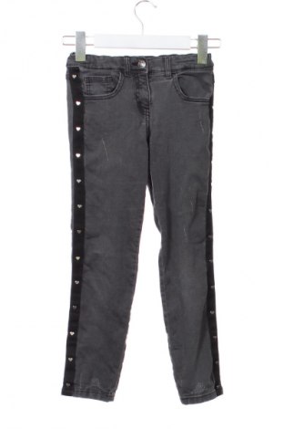 Detské džínsy  United Colors Of Benetton, Veľkosť 6-7y/ 122-128 cm, Farba Viacfarebná, Cena  14,00 €