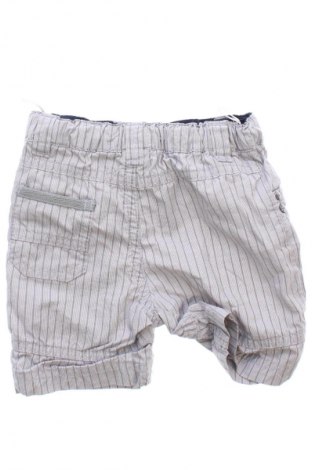 Παιδικό κοντό παντελόνι Baby Club, Μέγεθος 3-6m/ 62-68 εκ., Χρώμα Πολύχρωμο, Τιμή 7,00 €