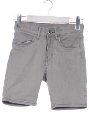 Kinder Shorts H&M, Größe 7-8y/ 128-134 cm, Farbe Grau, Preis 7,19 €