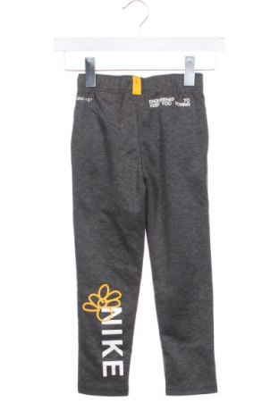 Dětské kalhoty  Nike, Velikost 5-6y/ 116-122 cm, Barva Šedá, Cena  1 348,00 Kč