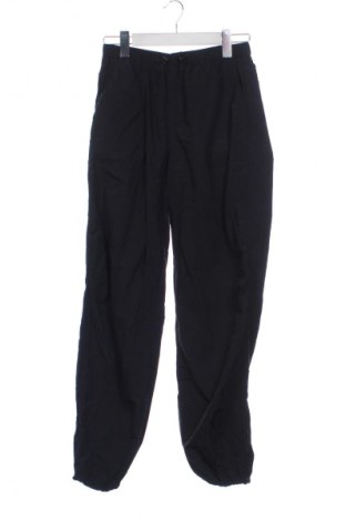 Pantaloni de trening, pentru copii New Look, Mărime 11-12y/ 152-158 cm, Culoare Negru, Preț 66,00 Lei