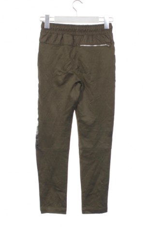 Pantaloni de trening, pentru copii Nike, Mărime 11-12y/ 152-158 cm, Culoare Verde, Preț 116,99 Lei