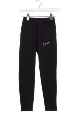 Dětské tepláky Nike, Velikost 8-9y/ 134-140 cm, Barva Černá, Cena  493,00 Kč