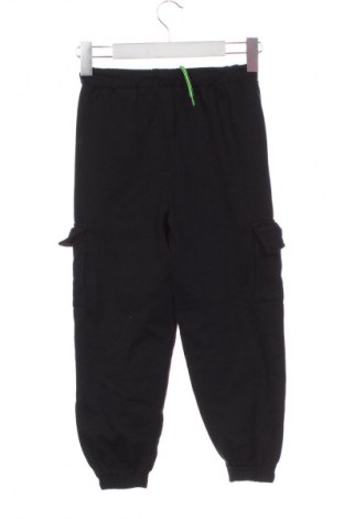 Dětské tepláky Sinsay, Velikost 8-9y/ 134-140 cm, Barva Černá, Cena  364,00 Kč