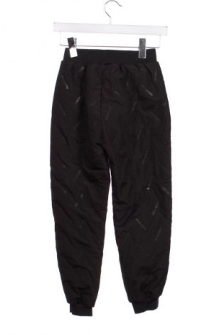 Kinder Sporthose Unbranded, Größe 8-9y/ 134-140 cm, Farbe Mehrfarbig, Preis € 9,99