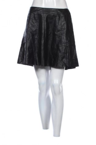 Кожена пола H&M Divided, Размер L, Цвят Черен, Цена 10,99 лв.