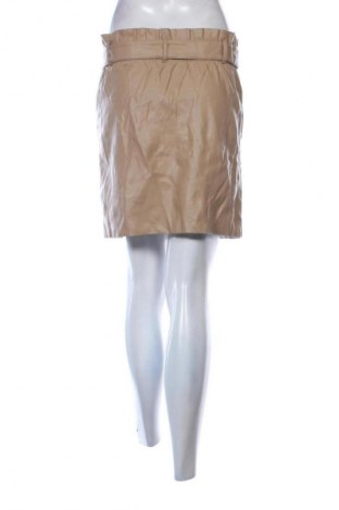 Кожена пола Vero Moda, Размер S, Цвят Бежов, Цена 12,99 лв.