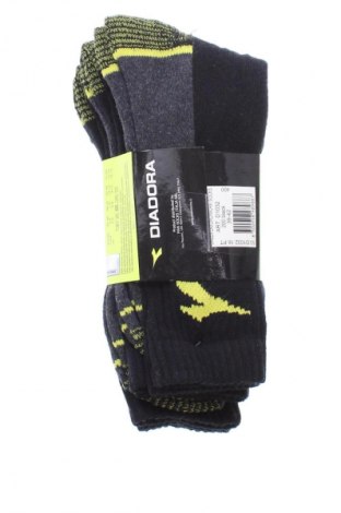 Σύνολο Diadora, Μέγεθος M, Χρώμα Πολύχρωμο, Τιμή 18,99 €